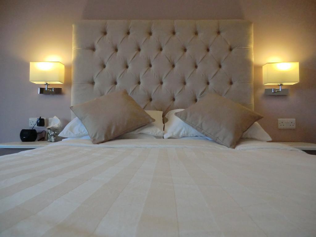 Coombe Dale Accommodation Lulsgate Bottom Bilik gambar
