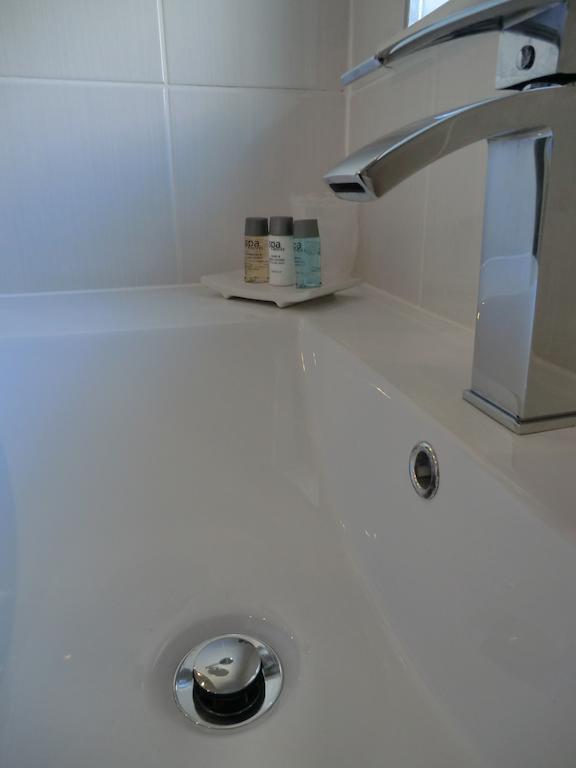 Coombe Dale Accommodation Lulsgate Bottom Bilik gambar