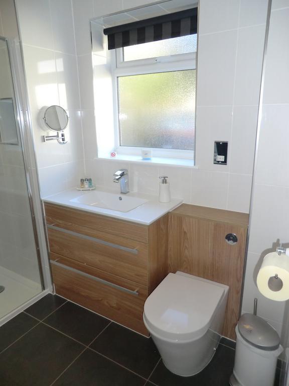 Coombe Dale Accommodation Lulsgate Bottom Bilik gambar